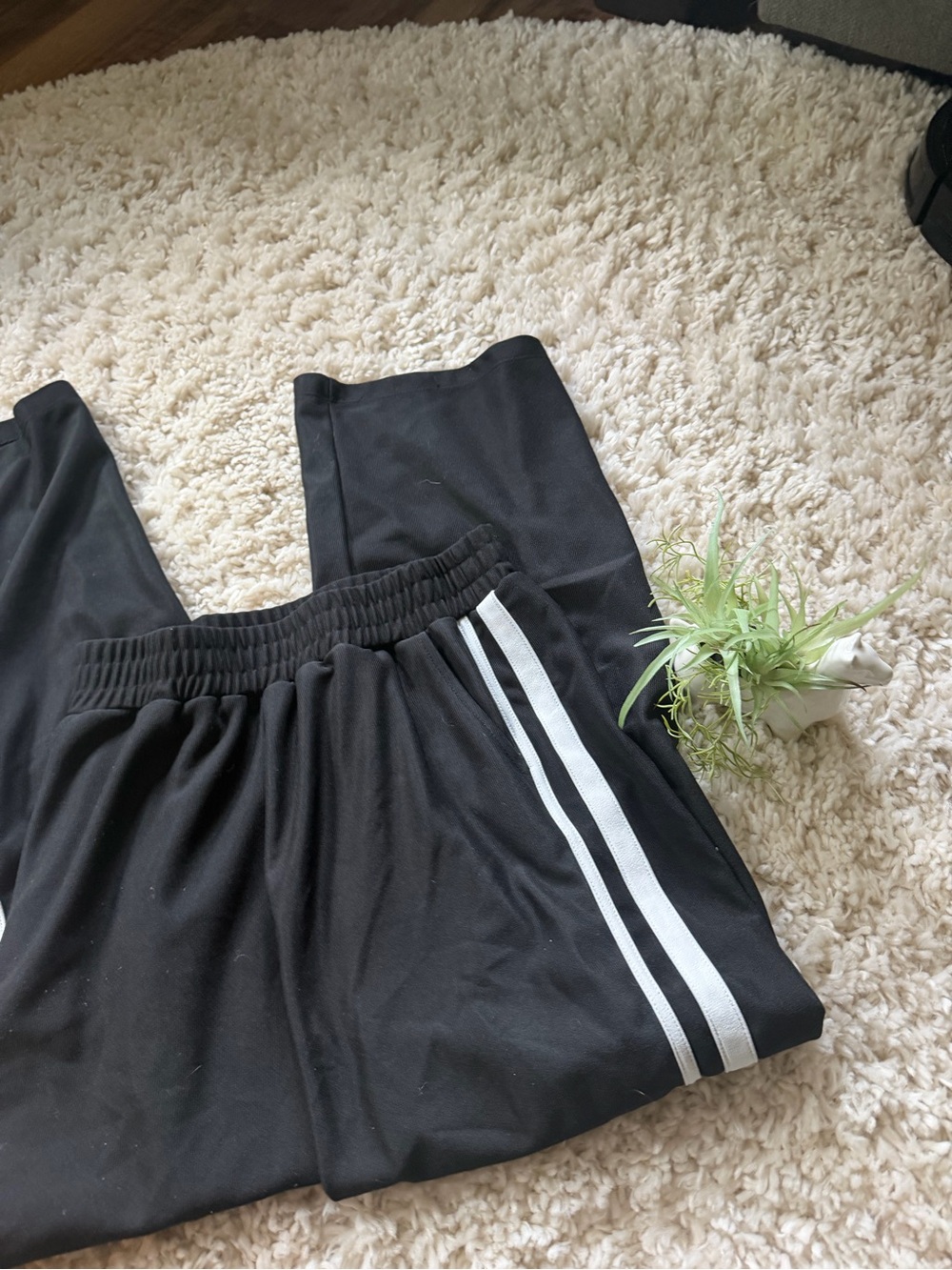 Women’s vintage sporty cute Black Joggers with White Side Stripes